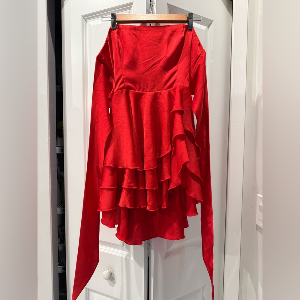 New w/o tag…Lucy in the Sky Red Strapless Dress
#sororityrush